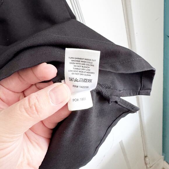 FIGS Technical Collection Catarina One Pocket Scrub Top Black Short Sleeve Small - Picture 5 of 6